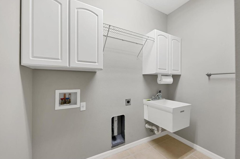 8311 Eagle Is Pl, Bradenton FL  34212-9323 exterior