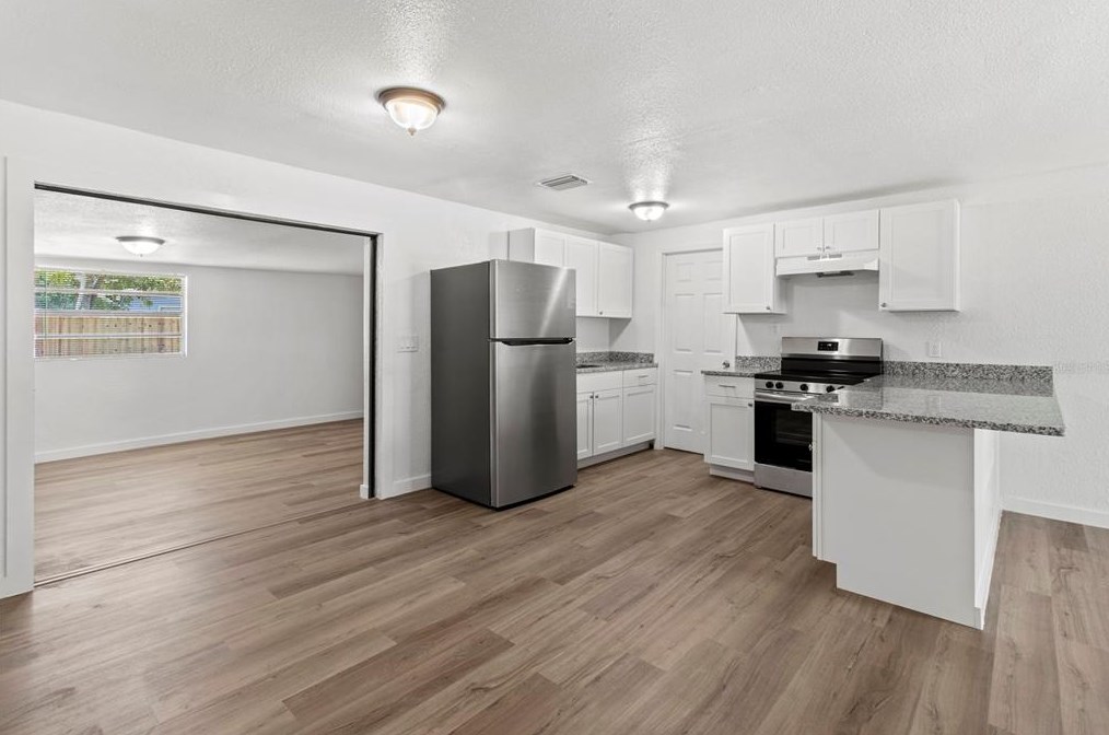 408 59 Ave Dr, Bradenton FL  34207-4221 exterior