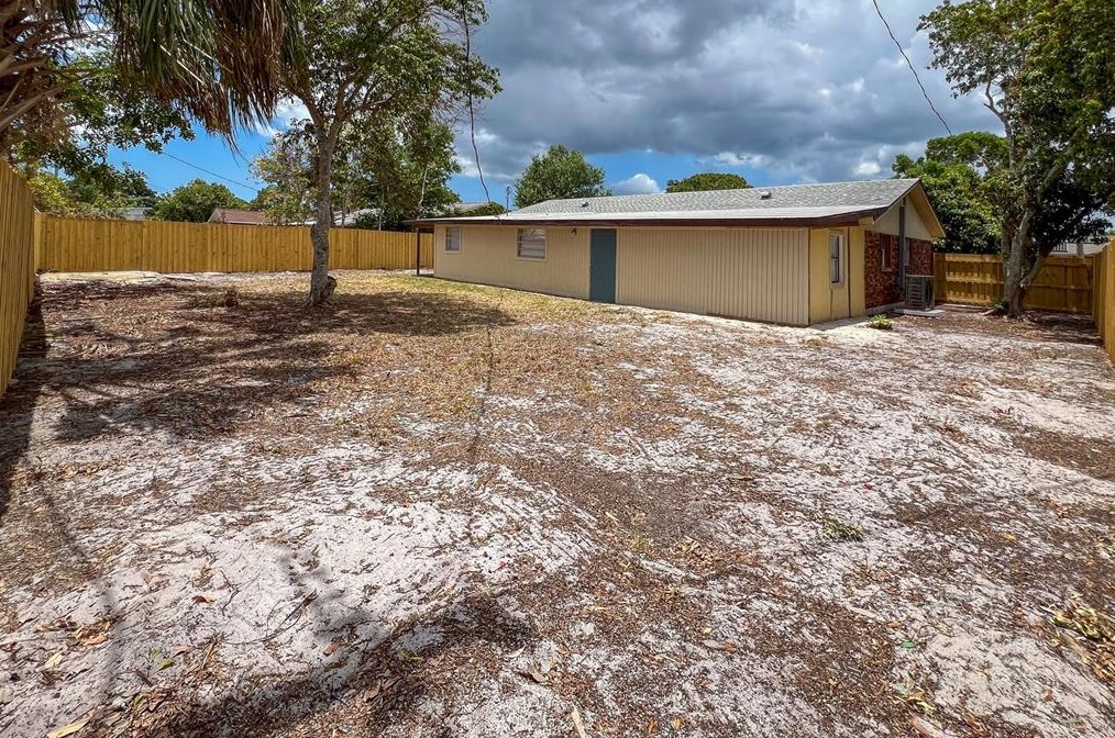 408 59 Ave Dr, Bradenton FL  34207-4221 exterior