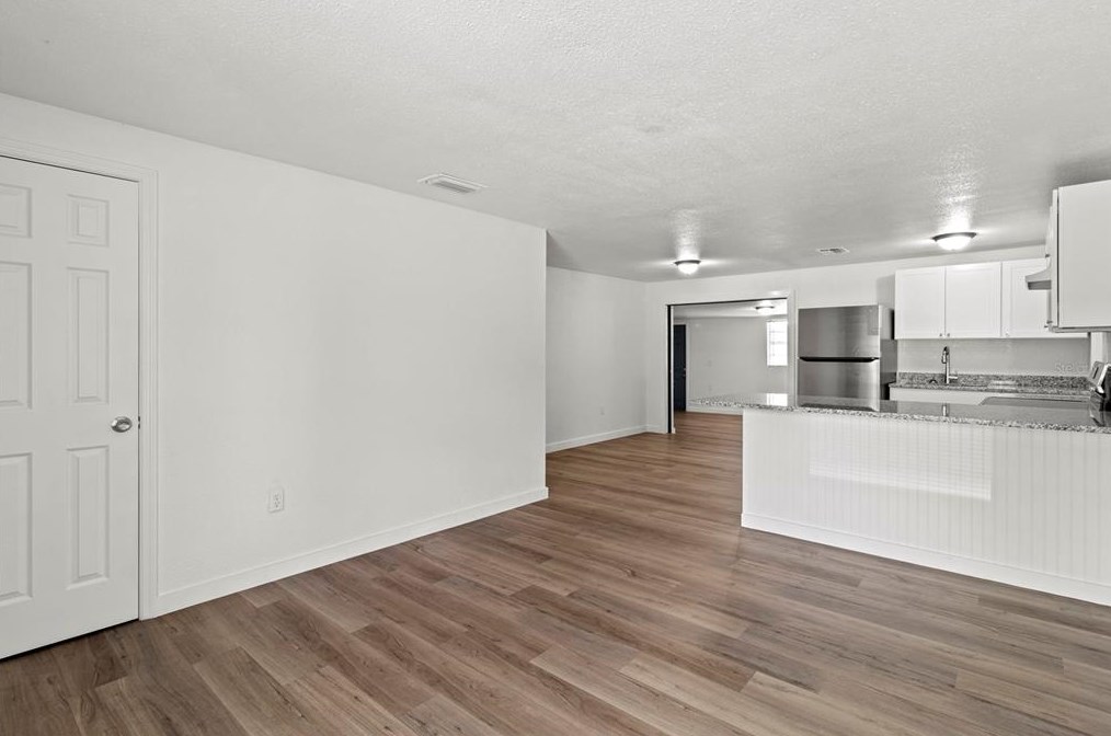 408 59 Ave Dr, Bradenton FL  34207-4221 exterior