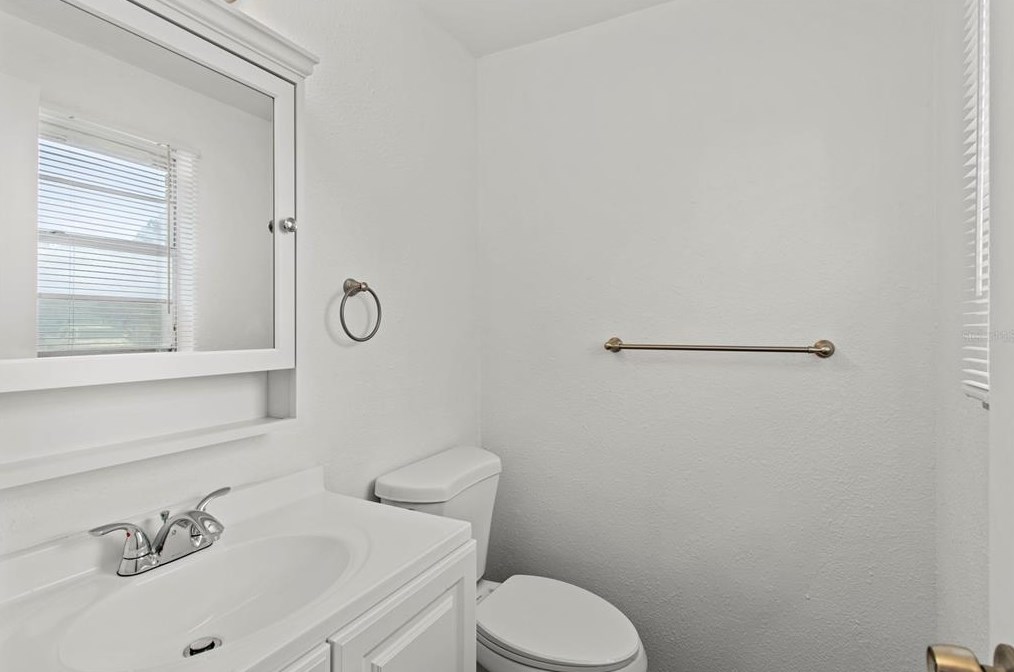 408 59 Ave Dr, Bradenton FL  34207-4221 exterior