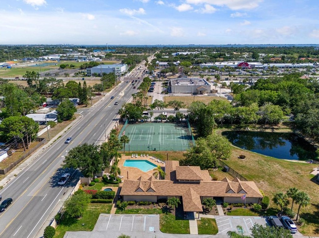 3483 51st Avenue Cir, Bradenton FL  34210-3226 exterior