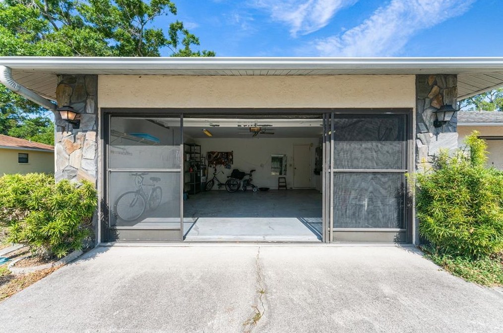 2475 Feiffer Cir, Sarasota FL  34235-6809 exterior