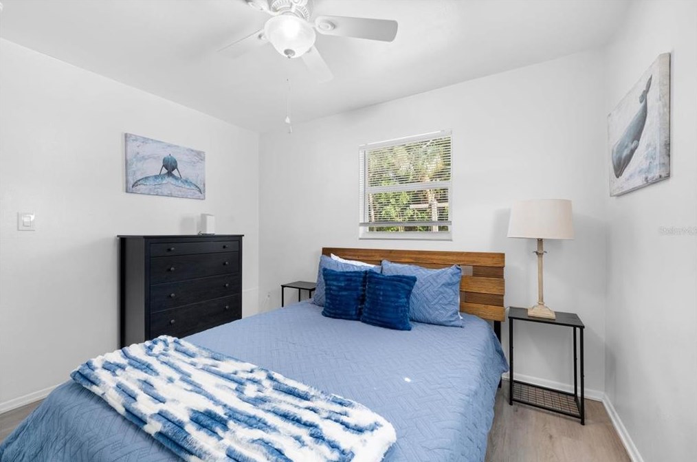 2043 Cass St, Sarasota FL  34231-7020 exterior