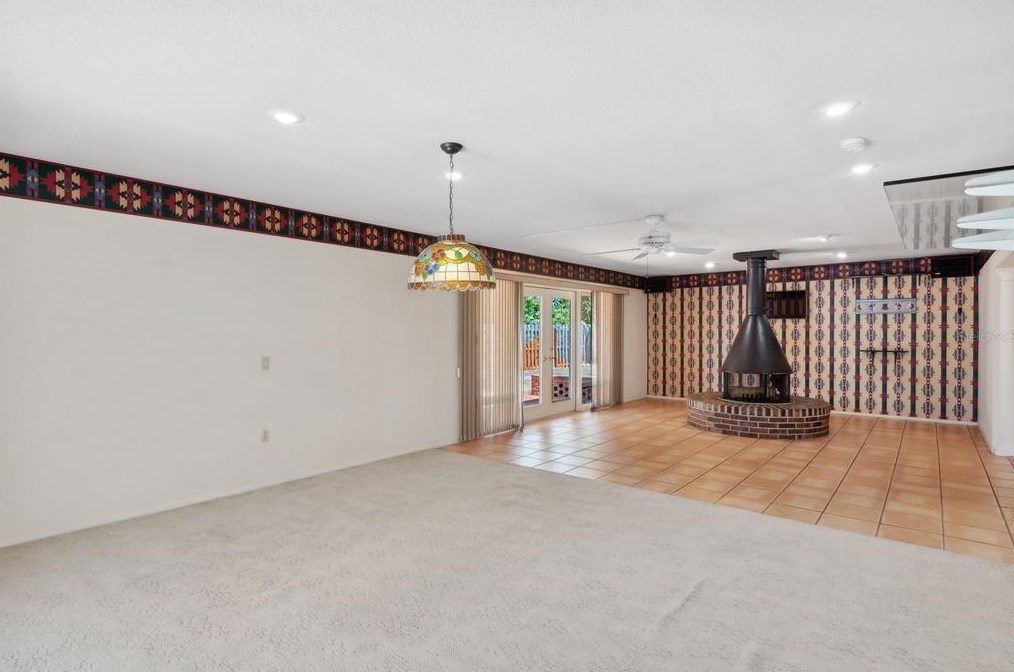 3300 Duncan Ave, Sarasota FL 34239-6605 exterior