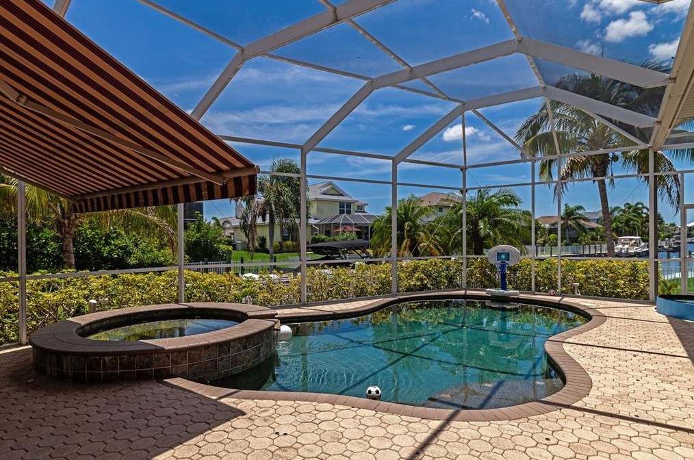 4782 Mainsail Dr, Bradenton FL  34208-9409 exterior