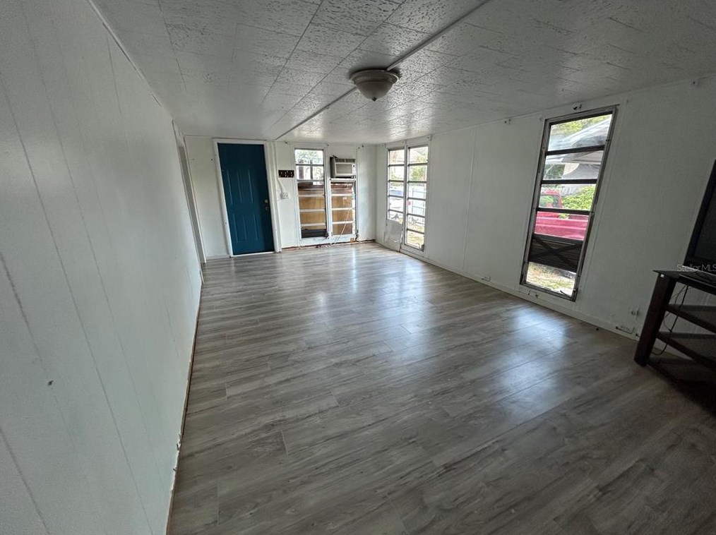 3933 Freedom Ave, Sarasota FL  34231-4505 exterior