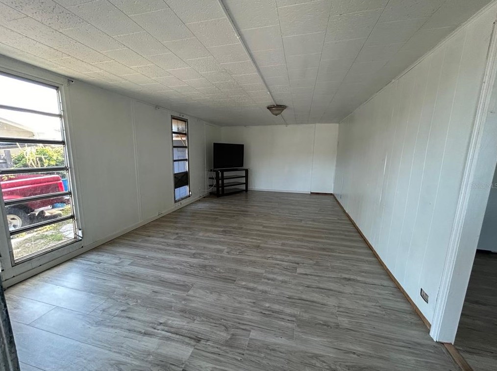 3933 Freedom Ave, Sarasota FL  34231-4505 exterior