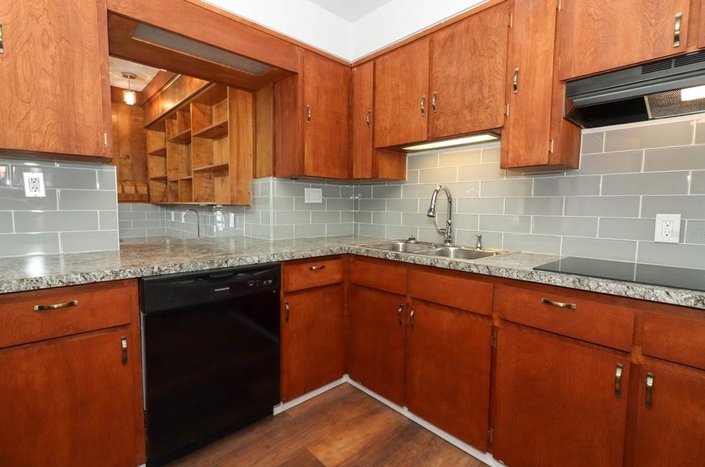 17 Washington Ave, Apopka FL  32703-7533 exterior