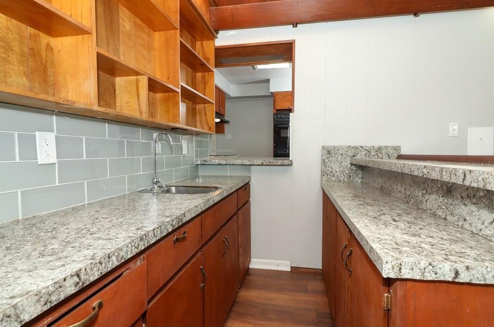 17 Washington Ave, Apopka FL  32703-7533 exterior