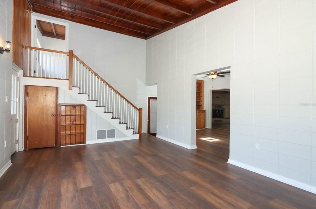 17 Washington Ave, Apopka FL  32703-7533 exterior