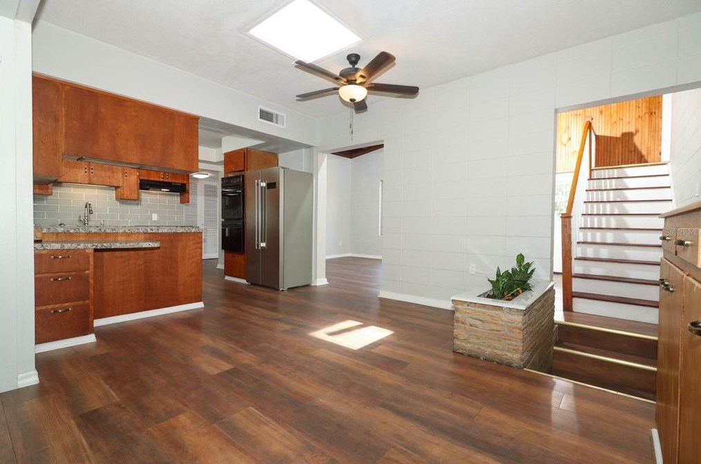 17 Washington Ave, Apopka FL  32703-7533 exterior