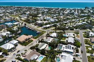 506 69th St, Holmes Beach, FL 34217 - Photo 37
