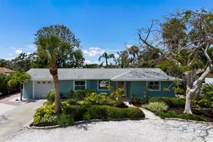 506 69th St, Holmes Beach, FL 34217 - Photo 1
