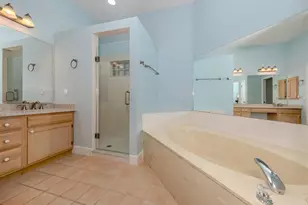 424 Cardiff Rd, Venice, FL 34293 - Photo 9