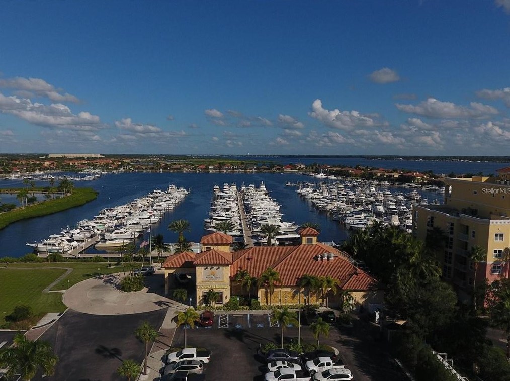 102 Riviera Dunes Way, Palmetto FL  34221-7116 exterior