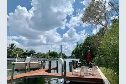 222 John Ringling Boulevard, Sarasota, FL 34236 - Photo 3