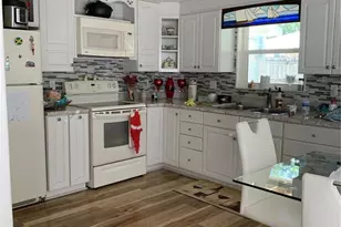 3375 8th St, Sarasota, FL 34237 - Photo 13