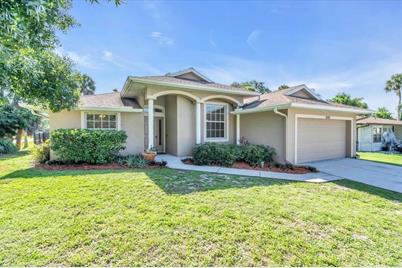 6105 Camphor Avenue, Sarasota, FL 34231 - Photo 1