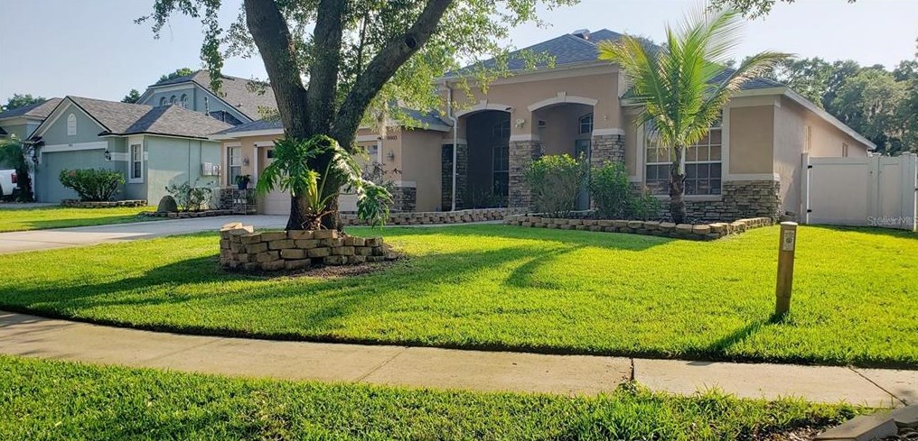 8803 Aberdeen Creek Cir, Riverview FL  33569-5217 exterior