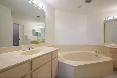 1260 Dolphin Bay Way #203, Sarasota, FL 34242 - Photo 23