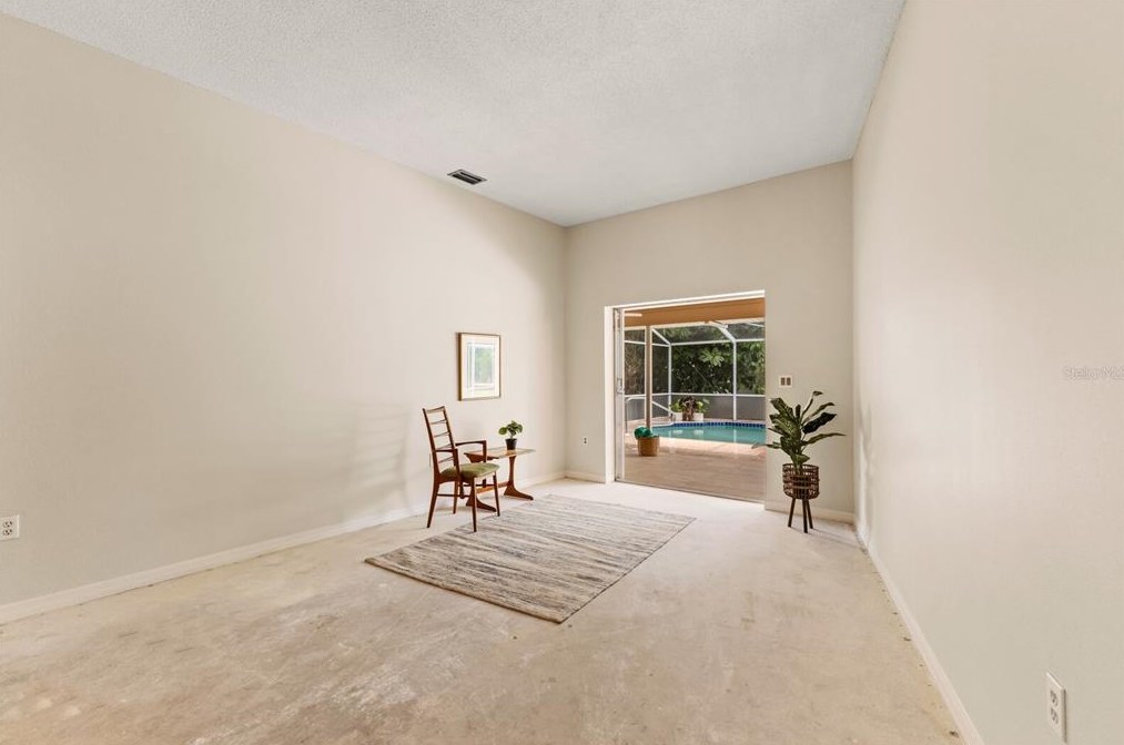 4959 80th Avenue Cir, Sarasota FL  34243-4916 exterior