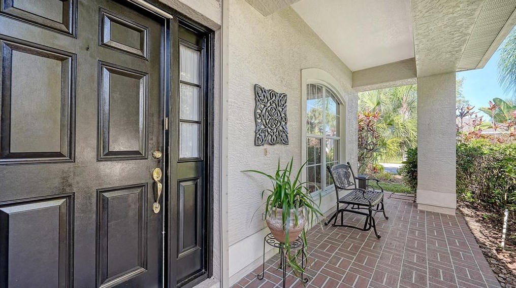 5147 Creekside Trl, Sarasota FL 34243-3879 exterior