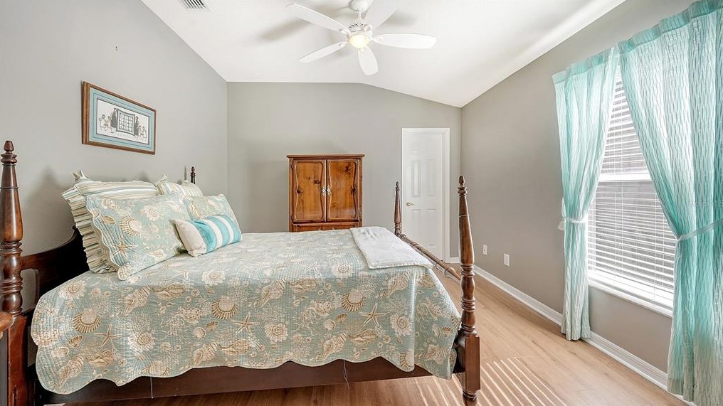 5147 Creekside Trl, Sarasota FL 34243-3879 exterior