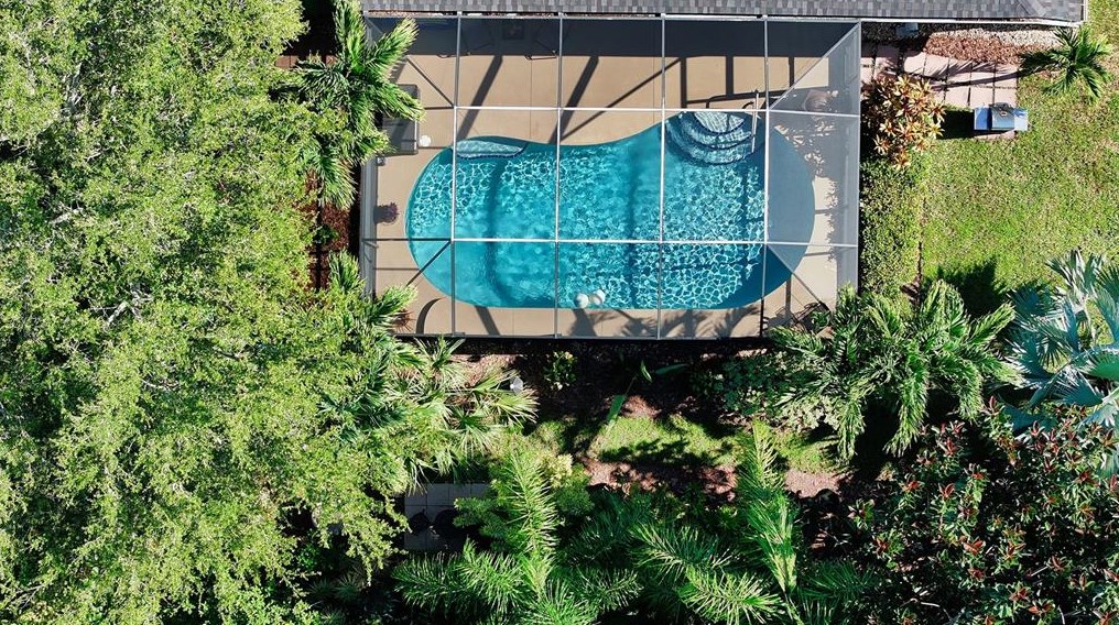 5147 Creekside Trl, Sarasota FL 34243-3879 exterior