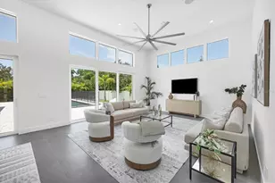 2234 Hibiscus St, Sarasota, FL 34239 - Photo 9