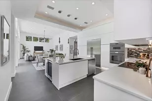 2234 Hibiscus St, Sarasota, FL 34239 - Photo 13