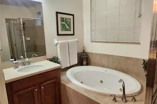 8119 Villa Grande Ct, Sarasota, FL 34243 - Photo 21