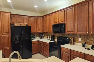 8119 Villa Grande Ct, Sarasota, FL 34243 - Photo 7