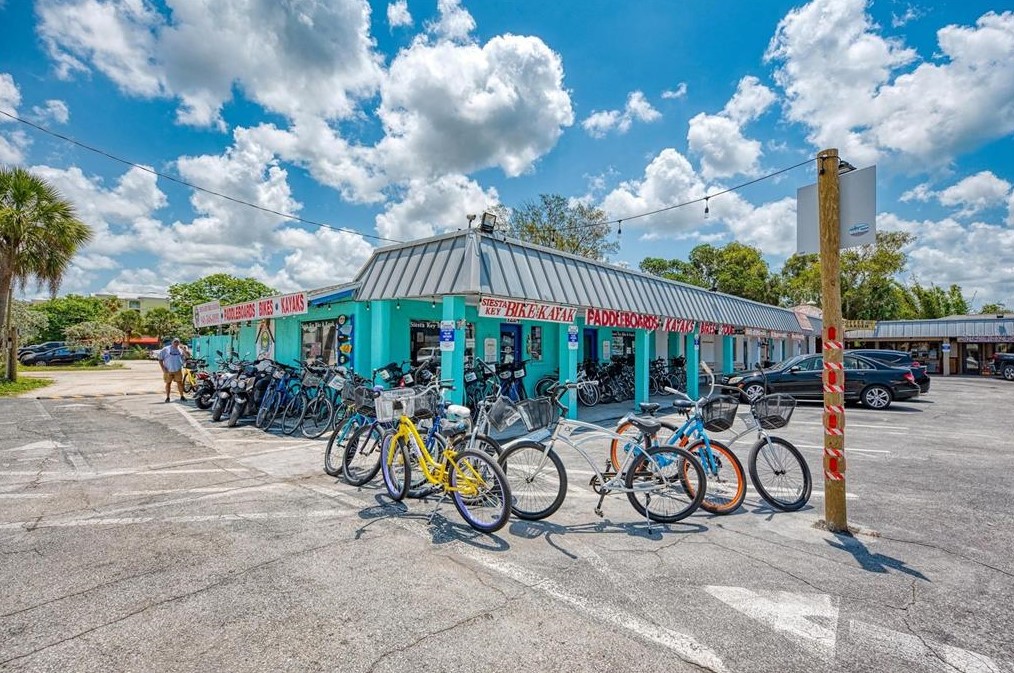 6157 Midnight Pass Rd, Sarasota FL 34242-2279 exterior