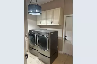 7135 Kensington Court, University Park, FL 34201 - Photo 9