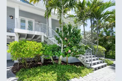 5727 Riegels Point Road, Sarasota, FL 34242 - Photo 7