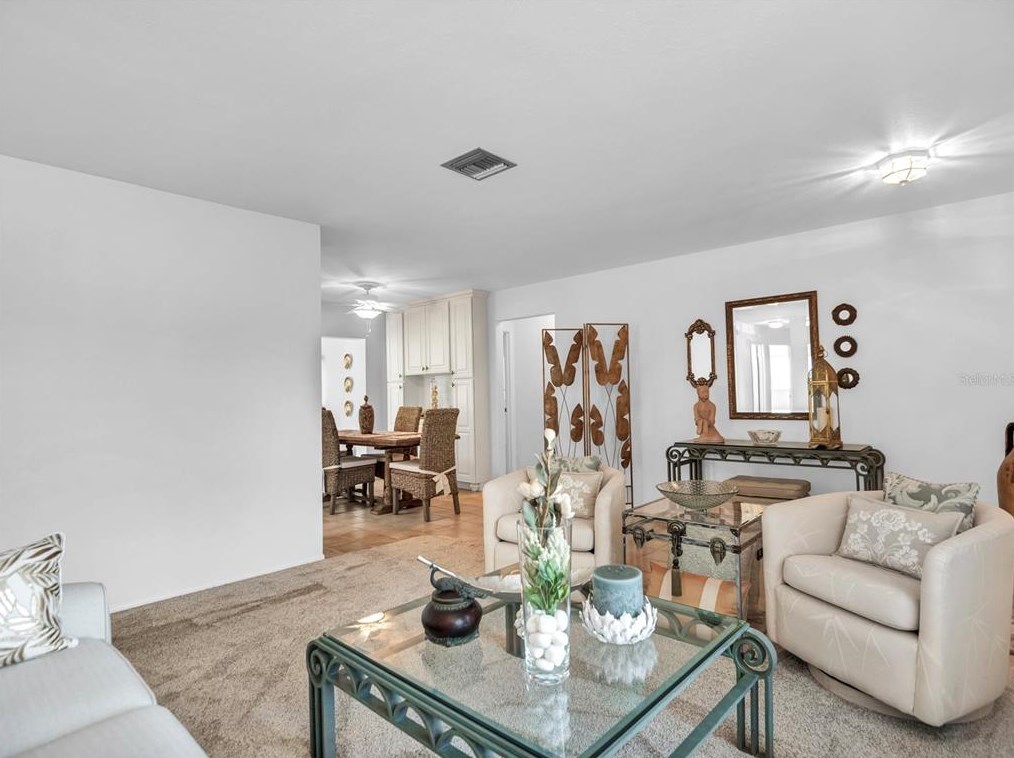 5364 Winewood Dr, Sarasota FL  34232-5625 exterior