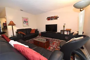 1608 Bayhouse Point Dr, Sarasota, FL 34231 - Photo 11