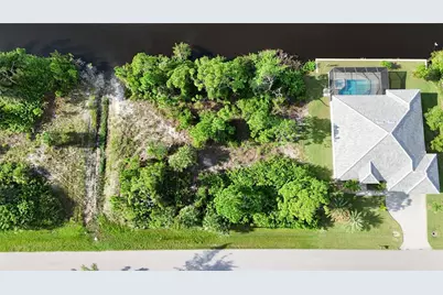 15640 Aldama Circle, Port Charlotte, FL 33981 - Photo 9