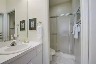 4653 Hadfield Dr, Sarasota, FL 34235 - Photo 15