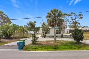 7438 San Casa Dr, Englewood, FL 34224 - Photo 3