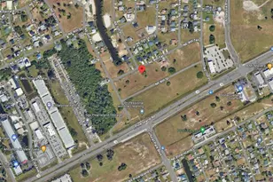 566 NE 4th Ter, Cape Coral, FL 33909 - Photo 3