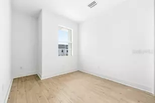 9957 Key Haven Rd, Seminole, FL 33777 - Photo 27