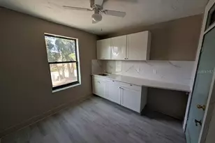 401 Colonia Ln E, Nokomis, FL 34275 - Photo 3