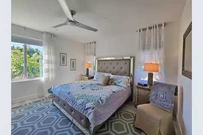 1709 N Tamiami Trail #201, Sarasota, FL 34234 - Photo 9