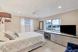 1900 Benjamin Franklin Dr, Sarasota, FL 34236 - Photo 17