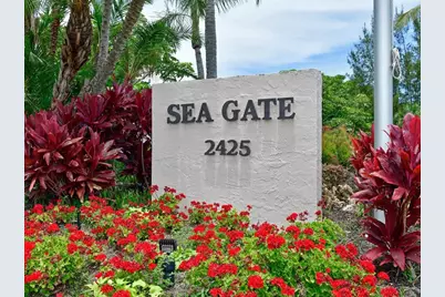 2425 Gulf Of Mexico Drive #7F, Longboat Key, FL 34228 - Photo 25