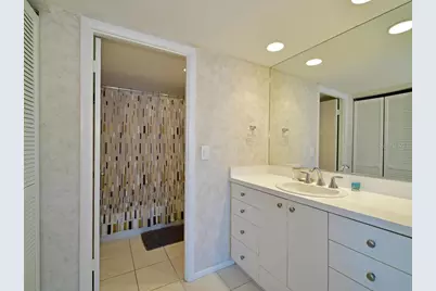 2425 Gulf Of Mexico Drive #7F, Longboat Key, FL 34228 - Photo 33