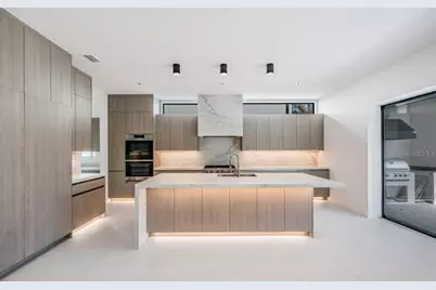 214 S Renellie Drive, Tampa, FL 33609 - Photo 11