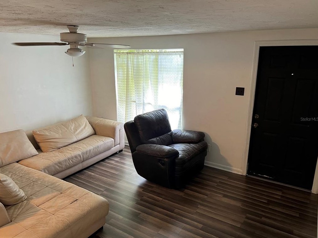 2633 20th St, Sarasota FL  34234-7805 exterior